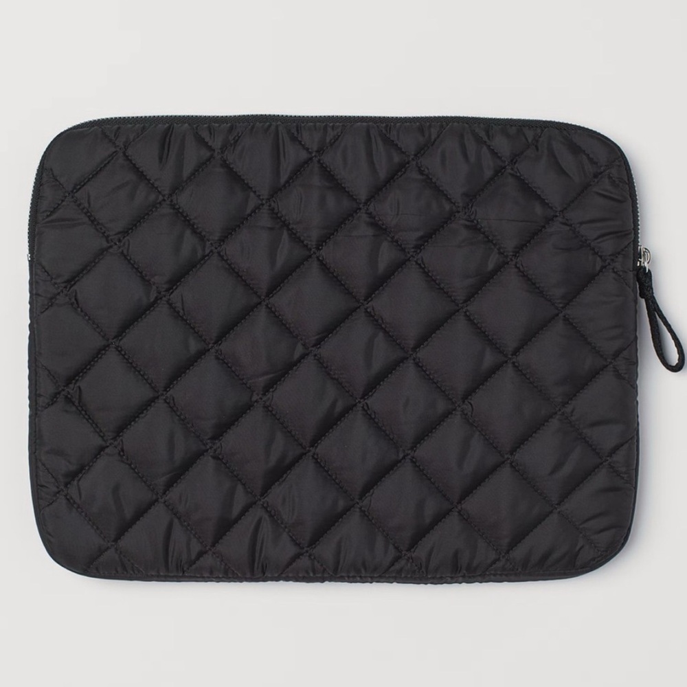 H&M Laptop Case Quilted Laptop Sleeve Brand new !